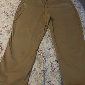 Gap. Girlfriend Khaki size 18.